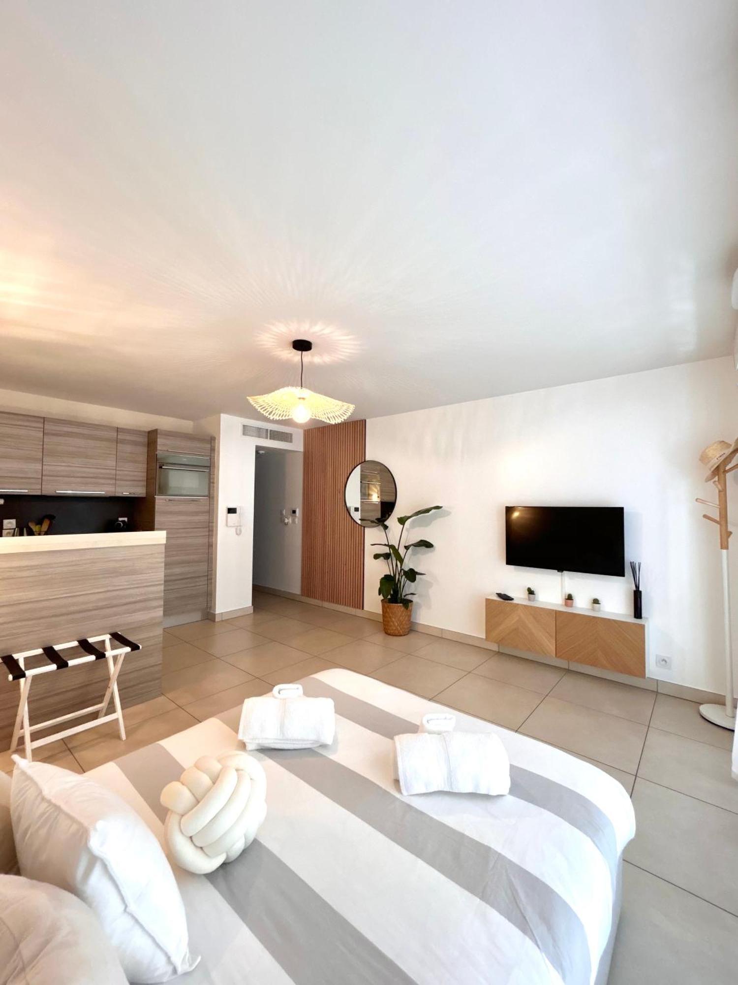 Studio Neuf - Portes De Monaco - Confort - Wifi - Clim Ngoại thất bức ảnh