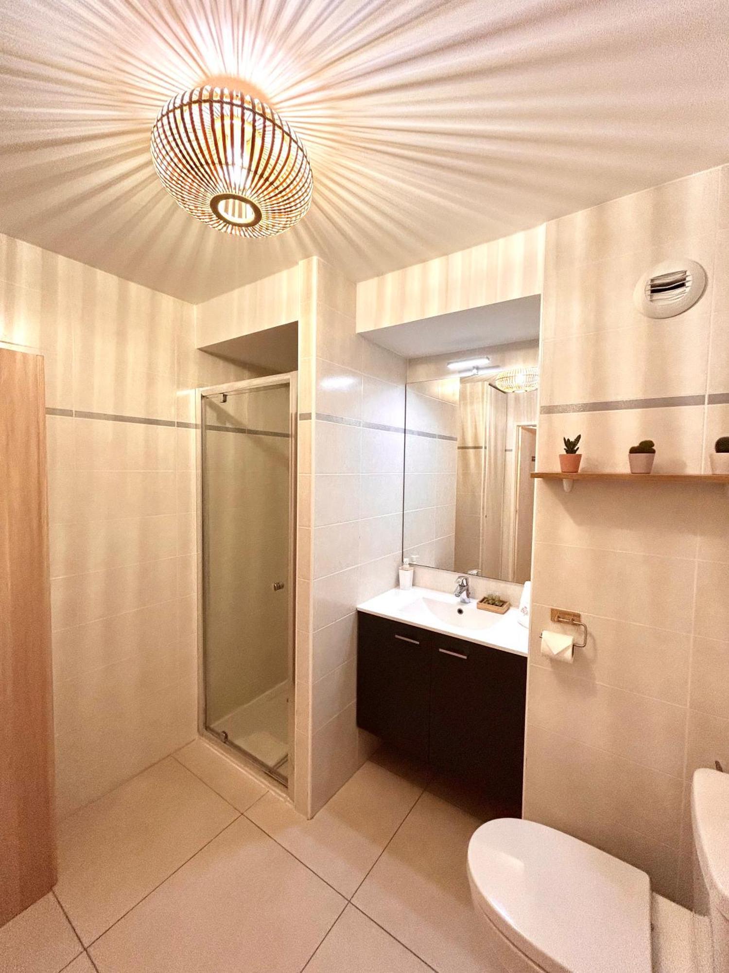 Studio Neuf - Portes De Monaco - Confort - Wifi - Clim Ngoại thất bức ảnh